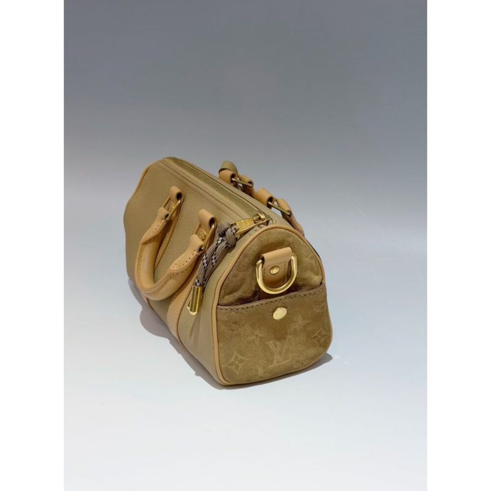 Louis Vuitton Women Pre-Loved Bag Very Good Condition - Picture 5 of 7